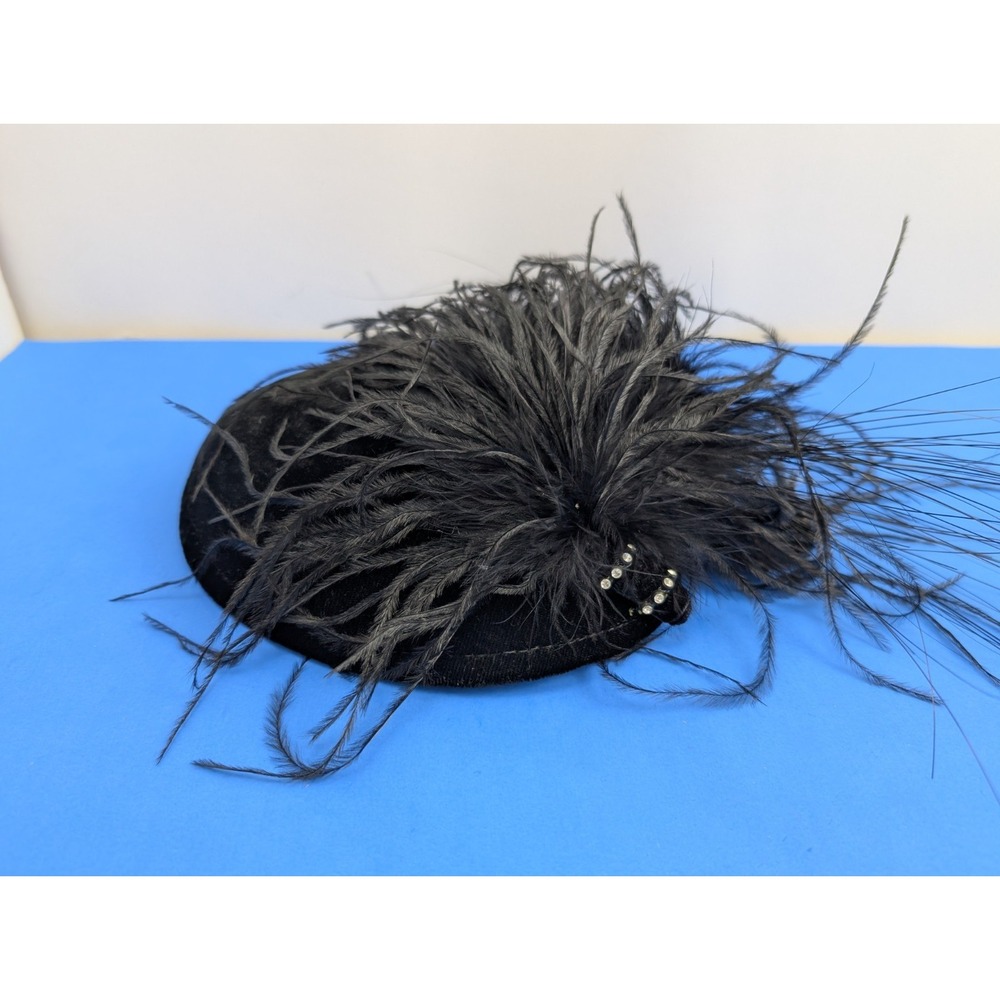 Vintage Sonni San Francisco 60s Women's Flapper Style Black Feather Hat Cloche
